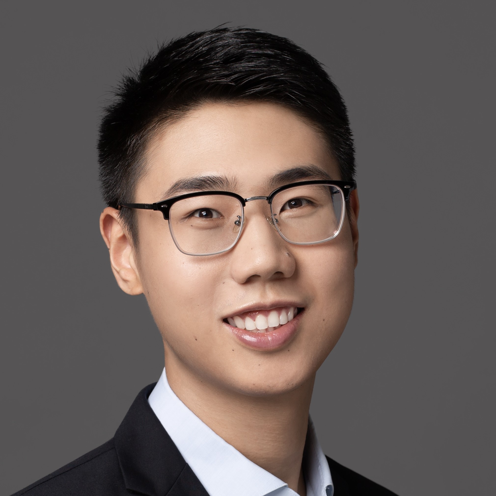Chris-Liu-Headshot_1.jpg
